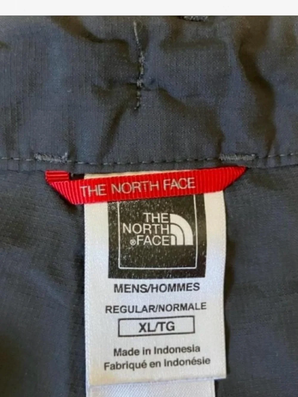 The North Face Men's Charcoal Cargo Shorts Lightweight Hiking Utility Size XL